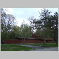 Herman T. Mossberg Residence (1948), South Bend, IN, photo Jaydec, Wikipedia.jpg